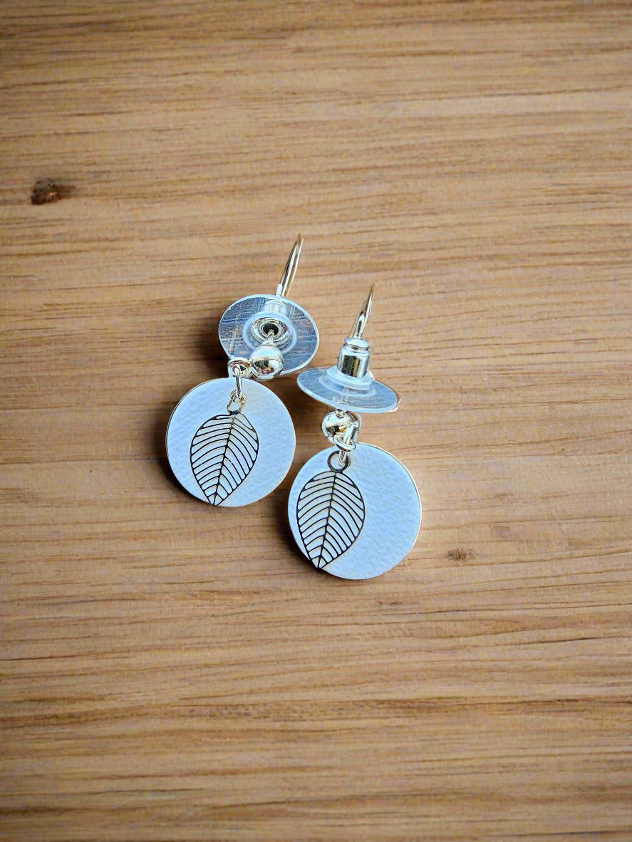 Danity Silver Leaf Earrings