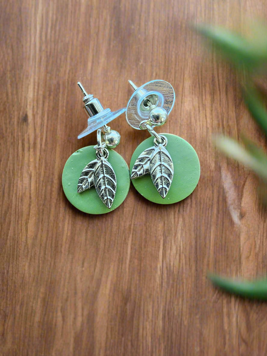 Danity Silver Leaf Earrings